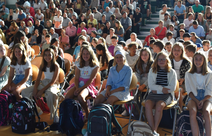 Schule ist der Angang lebenslangen Lernens - Aufnahmefeier an der DBS